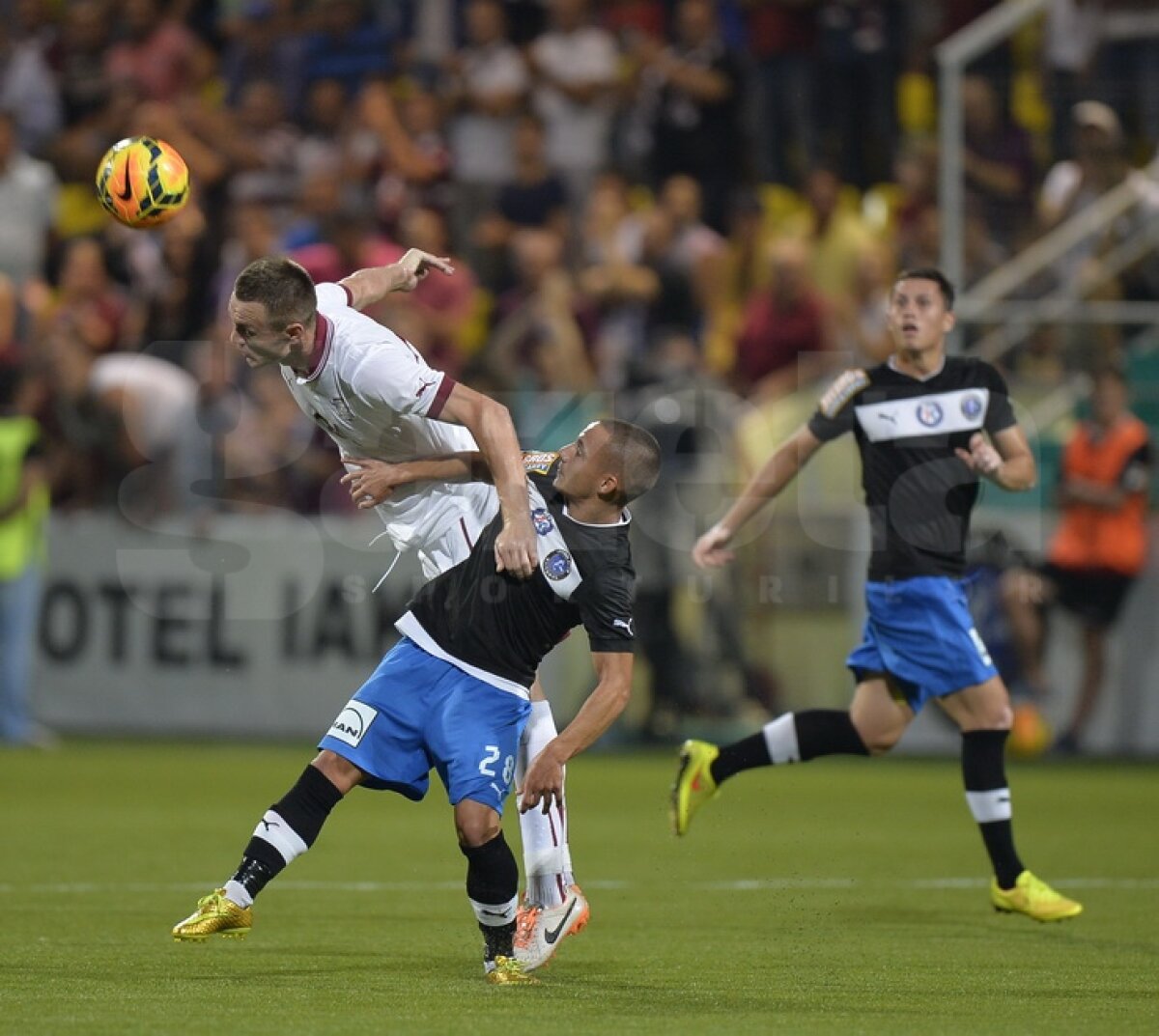 FOTO şi VIDEO » Rapidul bate cu 2-1 Viitorul după o primă repriză spectaculoasă