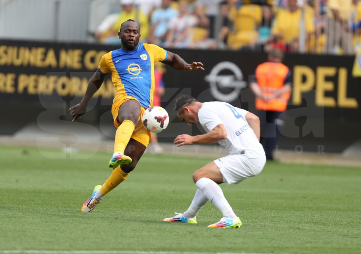 FOTO & VIDEO Petrolul - FC Botoşani 4-1 » Ploieştenii s-au distrat cu FC Botoşani şi pleacă încrezători la Plzen!