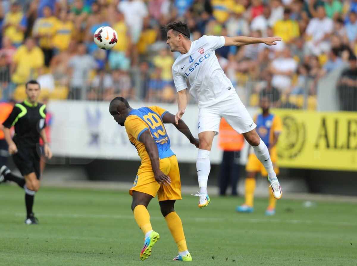 FOTO & VIDEO Petrolul - FC Botoşani 4-1 » Ploieştenii s-au distrat cu FC Botoşani şi pleacă încrezători la Plzen!