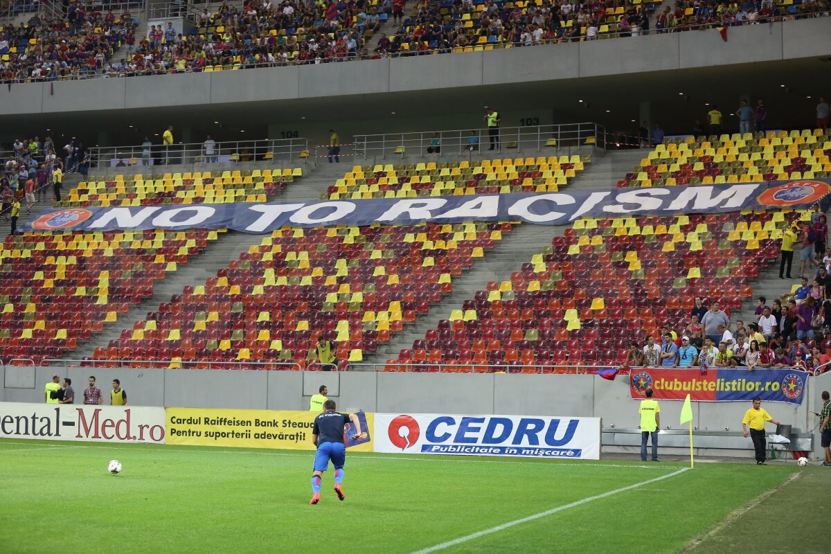 FOTO Rasismul n-are loc în Liga Campionilor » Sectoarele închise au dat o atmosferă dezolantă meciului Steaua - Aktobe