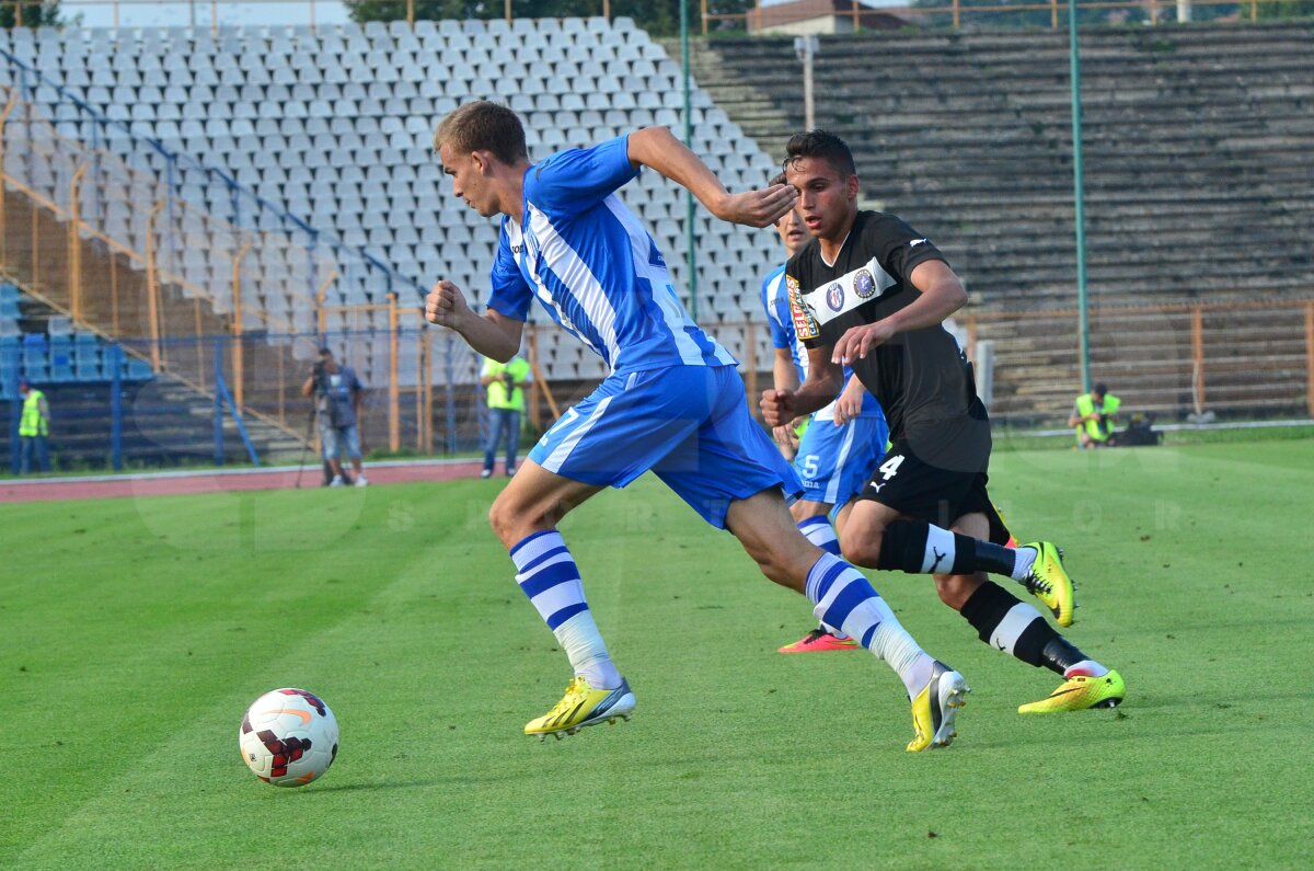 VIDEO+FOTO CS U Craiova - Viitorul 2-2 » Supergolul lui Mitrea îi fură CraiOlguţei victoria! Vezi AICI toate reuşitele