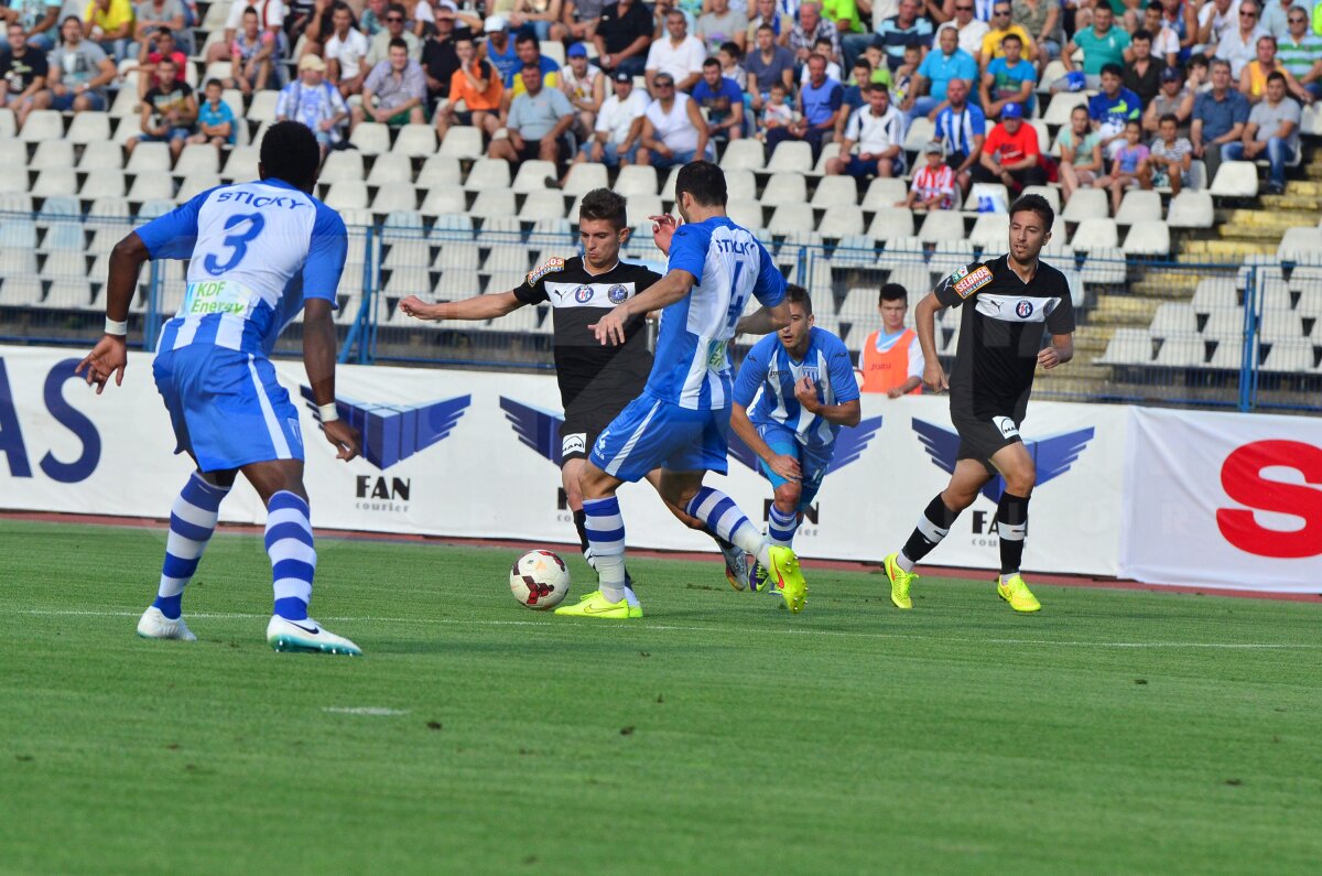 VIDEO+FOTO CS U Craiova - Viitorul 2-2 » Supergolul lui Mitrea îi fură CraiOlguţei victoria! Vezi AICI toate reuşitele