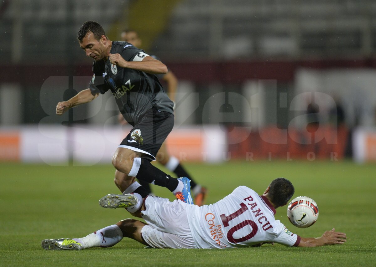 VIDEO + FOTO Rapid - Gaz Metan 1-1 » Mircea Bornescu îi îngroapă pe giuleşteni în prelungiri!