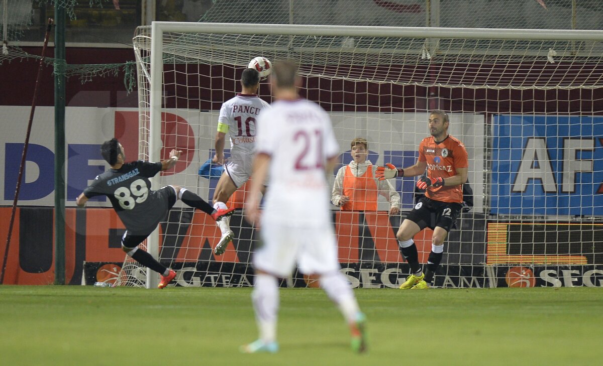 VIDEO + FOTO Rapid - Gaz Metan 1-1 » Mircea Bornescu îi îngroapă pe giuleşteni în prelungiri!