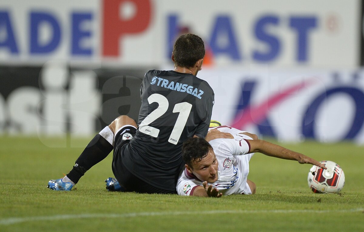 VIDEO + FOTO Rapid - Gaz Metan 1-1 » Mircea Bornescu îi îngroapă pe giuleşteni în prelungiri!