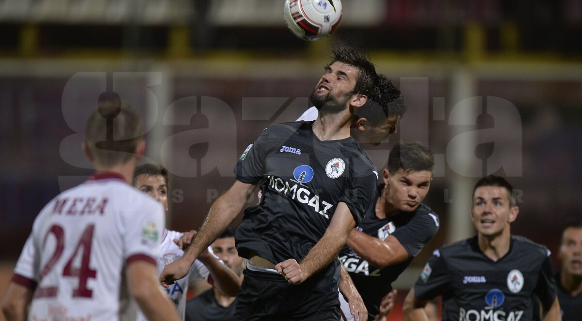 VIDEO + FOTO Rapid - Gaz Metan 1-1 » Mircea Bornescu îi îngroapă pe giuleşteni în prelungiri!