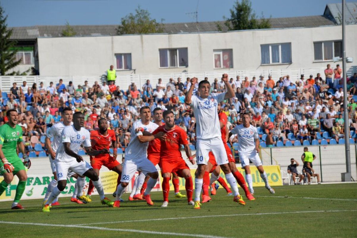 VIDEO+FOTO Astra se clatină » FC Botoşani se impune în faţa giurgiuvenilor, 1-0, cu un gol marcat în inferioritate