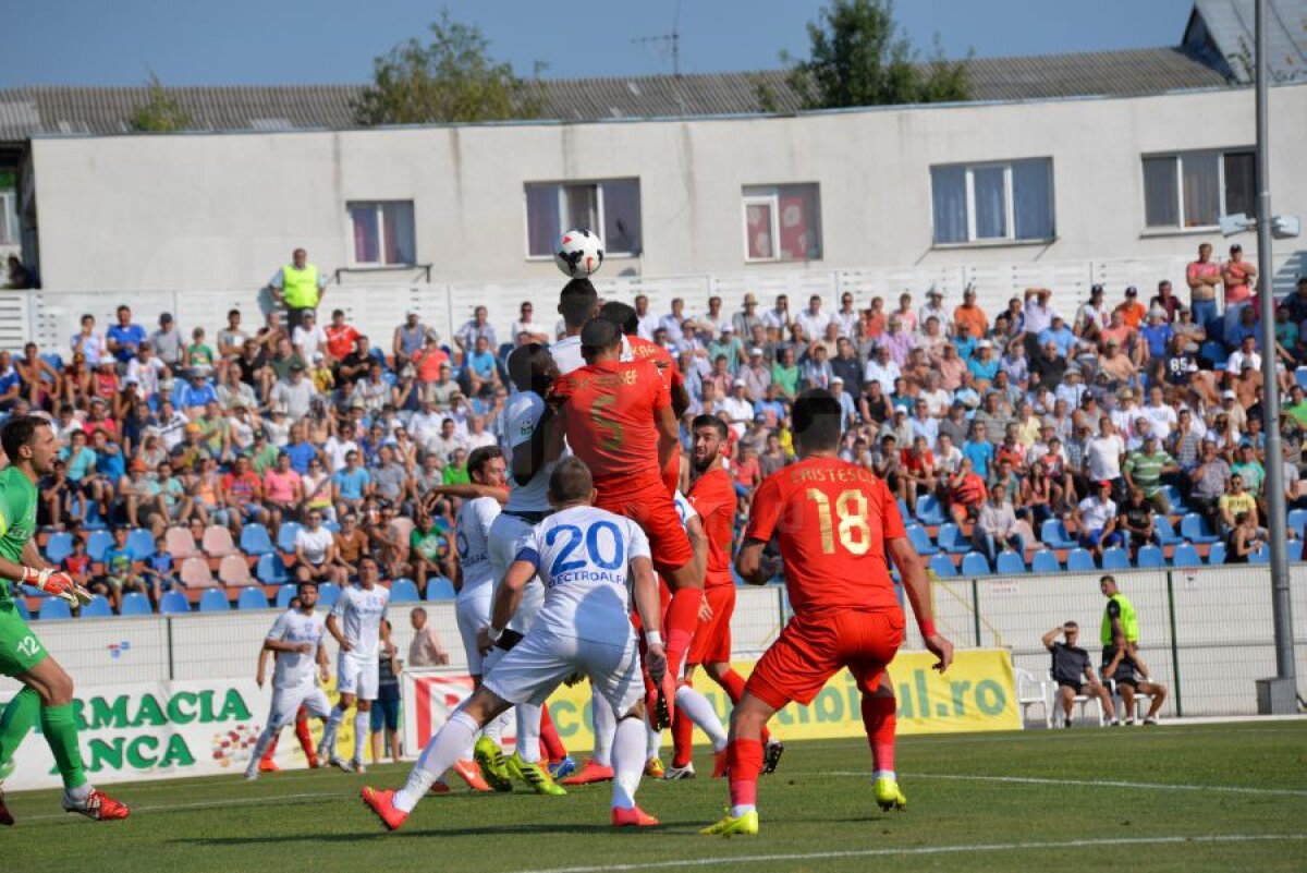 VIDEO+FOTO Astra se clatină » FC Botoşani se impune în faţa giurgiuvenilor, 1-0, cu un gol marcat în inferioritate