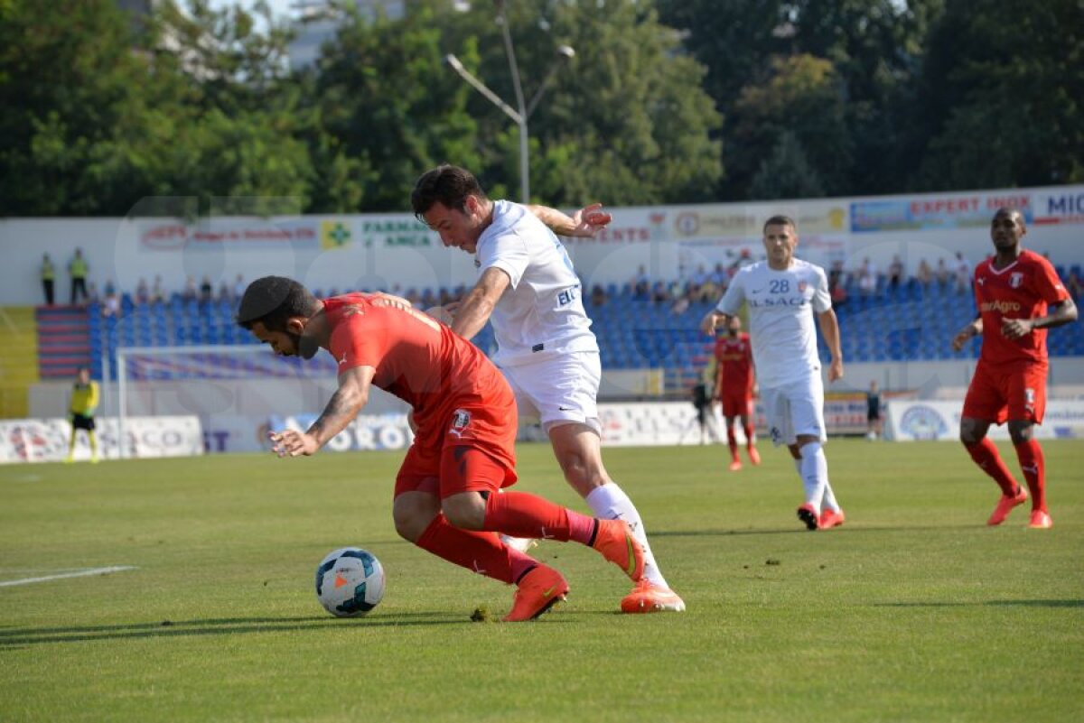 VIDEO+FOTO Astra se clatină » FC Botoşani se impune în faţa giurgiuvenilor, 1-0, cu un gol marcat în inferioritate