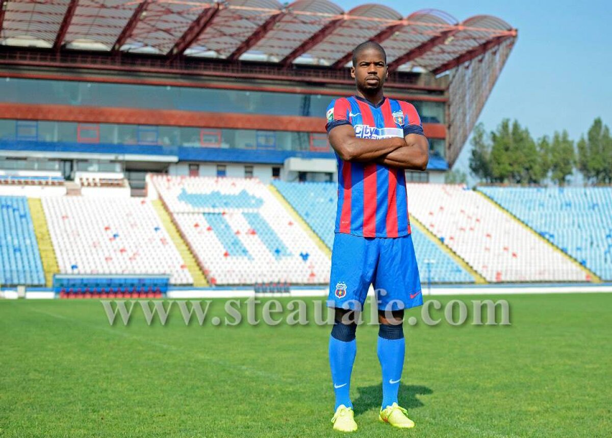 GALERIE FOTO Nicandro Breeveld a făcut primul antrenament sub comanda lui Gâlcă: "Am venit la Steaua cu inima deschisă şi voi da totul aici!"