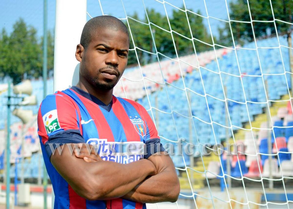 GALERIE FOTO Nicandro Breeveld a făcut primul antrenament sub comanda lui Gâlcă: "Am venit la Steaua cu inima deschisă şi voi da totul aici!"