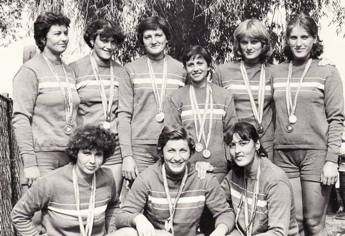 FOTO Cîrmăciţa de la fotbal » Canotoarea Ecaterina Oancia a vorbit despre reperele carierei sale şi despre experienţa ca secretară a lui Vasile Ianul