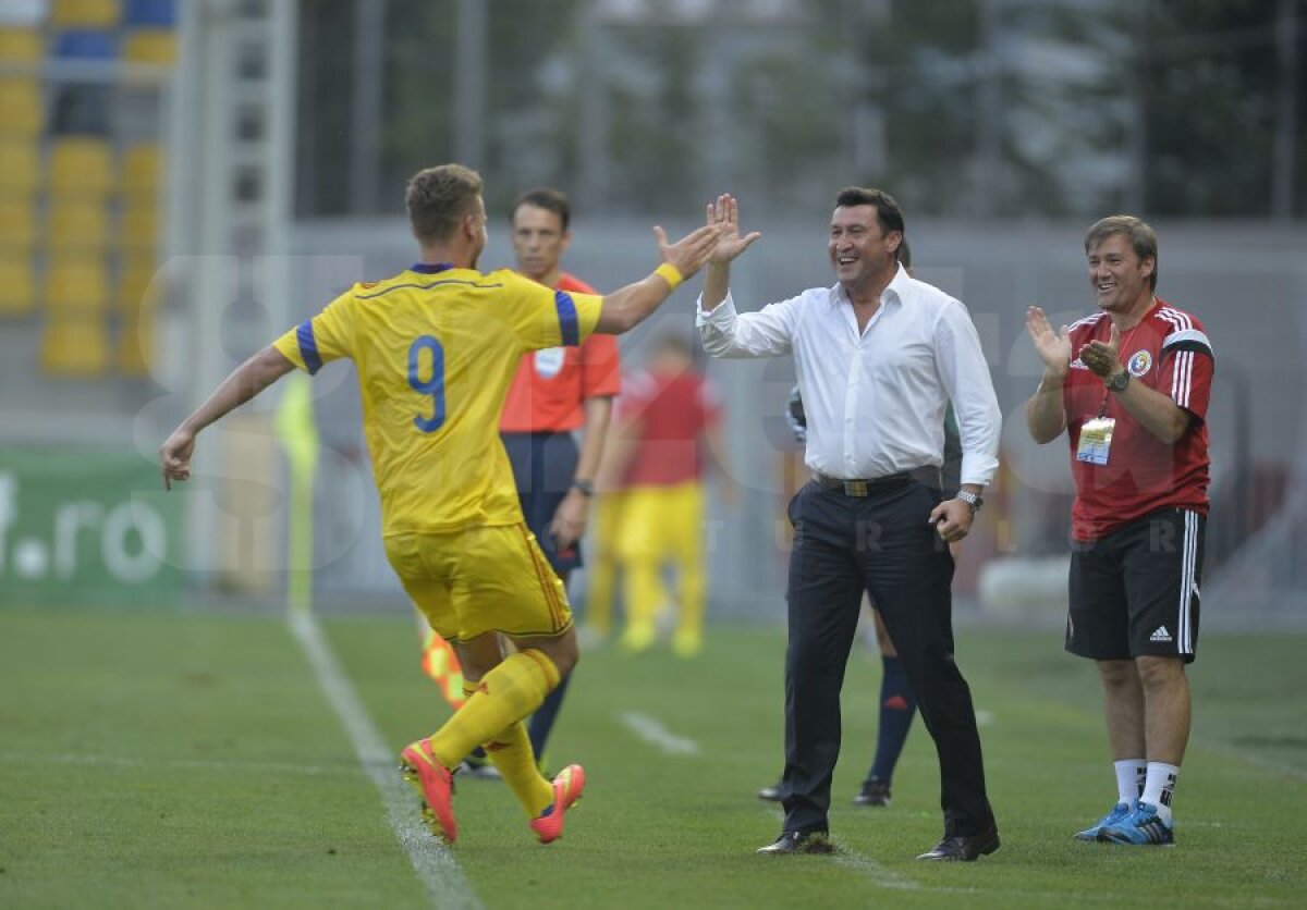 FOTO Victorie importantă la ”tineret” » Viorel Moldovan debutează cu un succes la România U21, 2-1 cu Italia