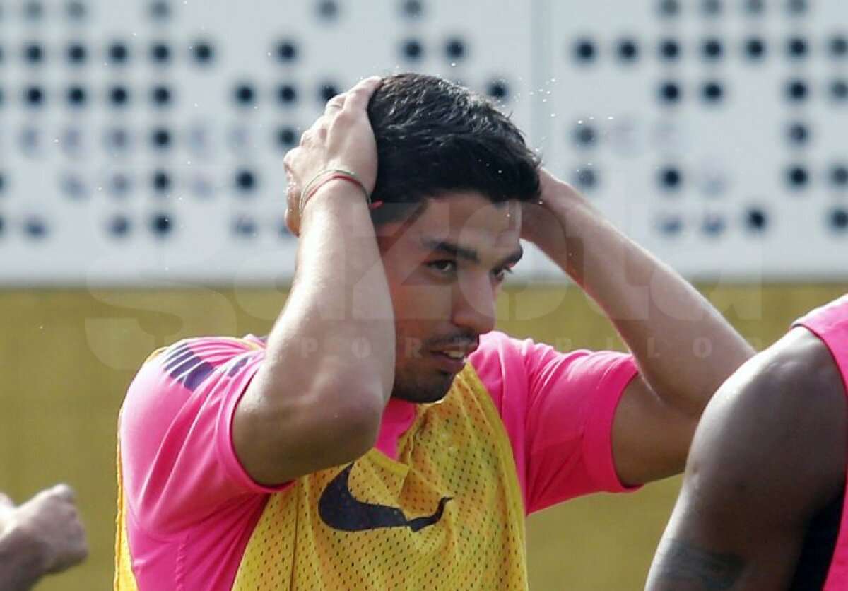 GALERIE FOTO & VIDEO Back in business » Luis Suarez, la primul antrenament cu FC Barcelona: "Să joc aici e visul pe care l-am avut dintotdeauna"