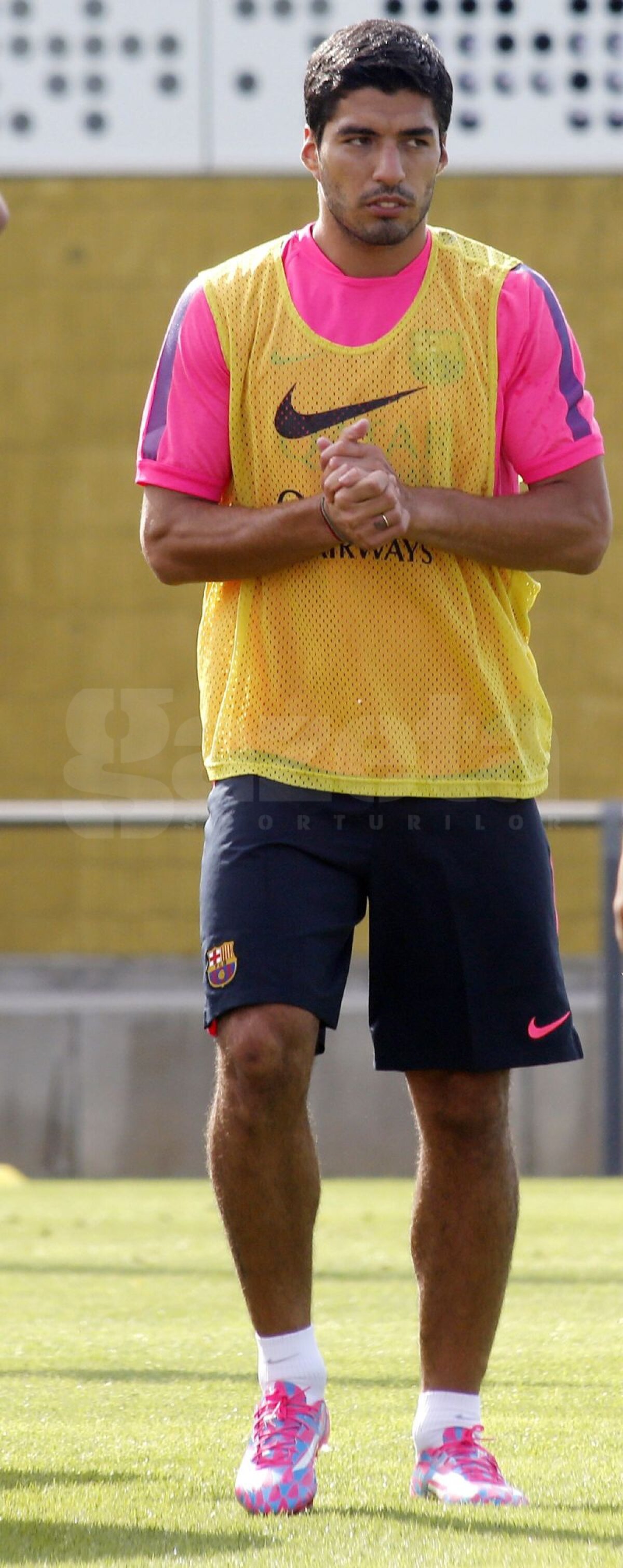 GALERIE FOTO & VIDEO Back in business » Luis Suarez, la primul antrenament cu FC Barcelona: "Să joc aici e visul pe care l-am avut dintotdeauna"