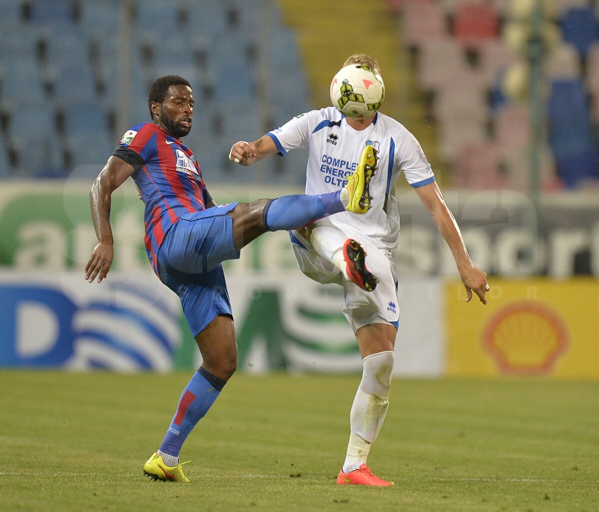 VIDEO+FOTO Steaua - Pandurii 6-0 » Super-Keşeru dă recital! Să vină Ludogoreţ!