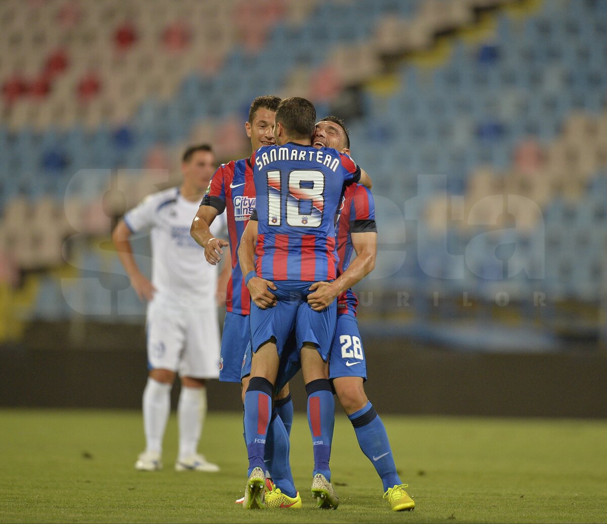 VIDEO+FOTO Steaua - Pandurii 6-0 » Super-Keşeru dă recital! Să vină Ludogoreţ!