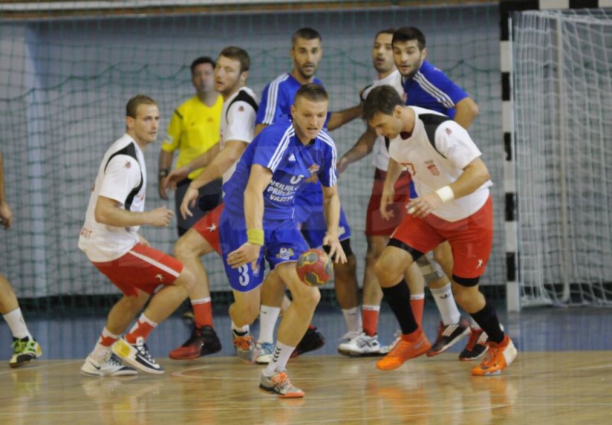 Trofeul a revenit la Vaslui » HC Vaslui a învins în finală pe Dinamo cu scorul de 36-34 (16-20)