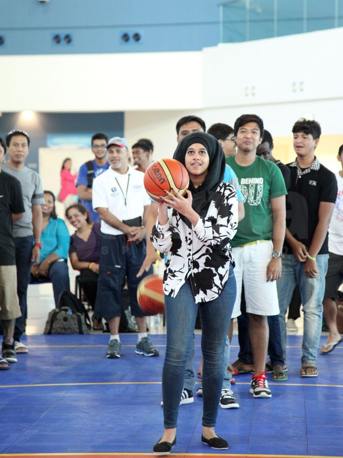 GALERIE FOTO Românii au dus baschetul 3x3 în mijlocul deşertului, în Emiratele Arabe Unite!