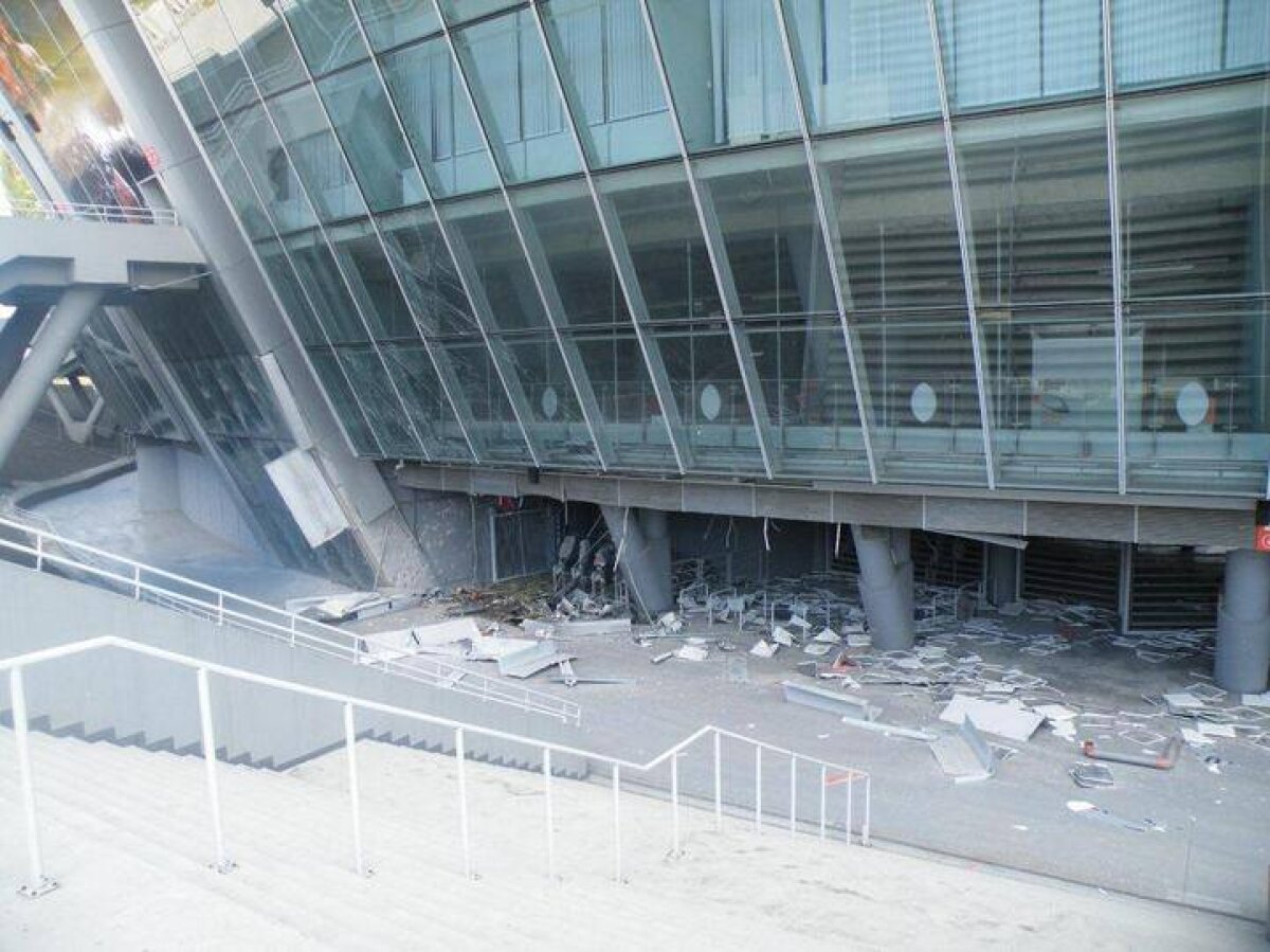 FOTO » Şocant! Două explozii puternice în această dimineaţă la stadionul lui Şahtior, Donbass Arena!