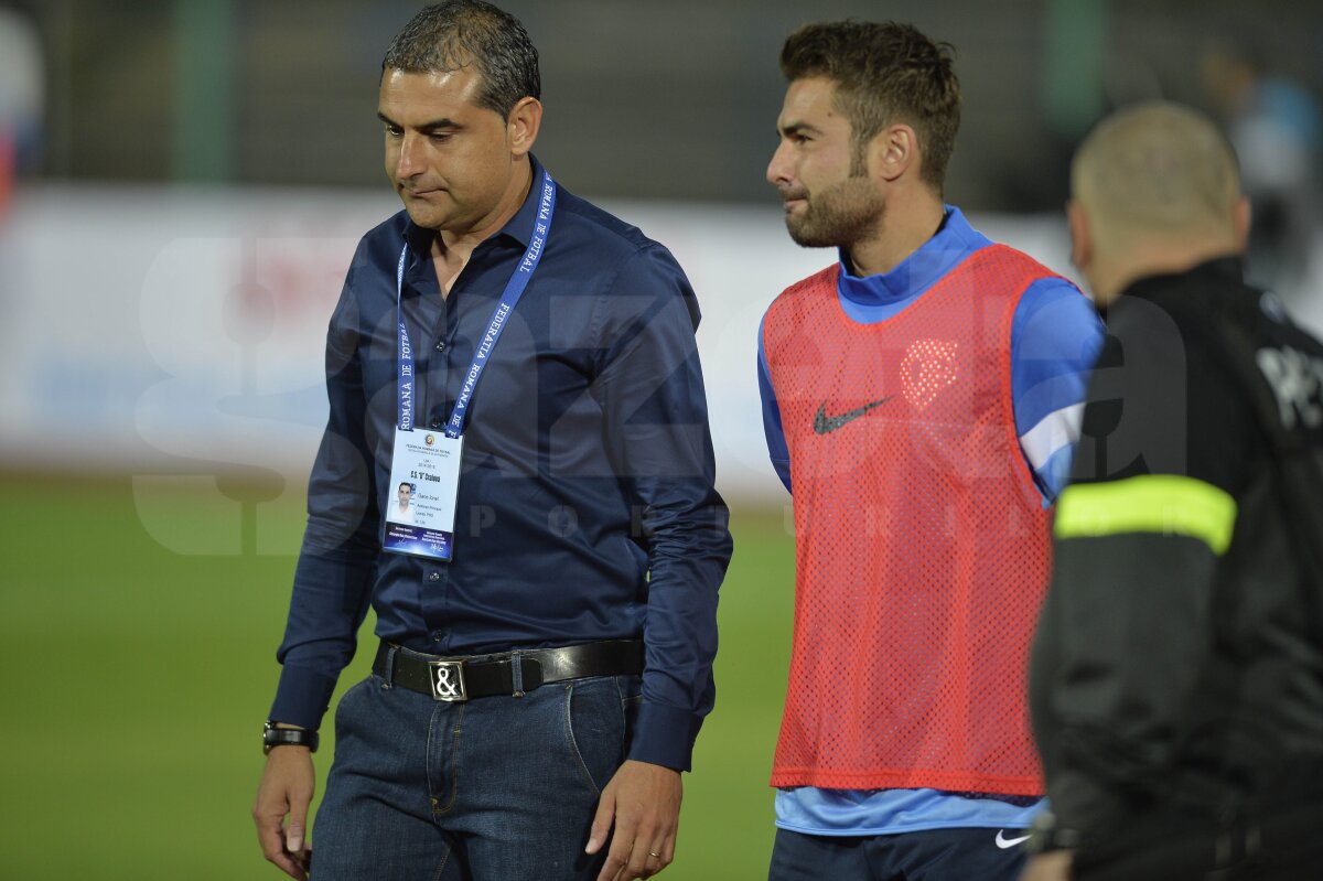 VIDEO şi FOTO CS U Craiova - Petrolul 0-2 » Ploieştenii urcă pe primul loc! Jerry Gane ar putea fi demis