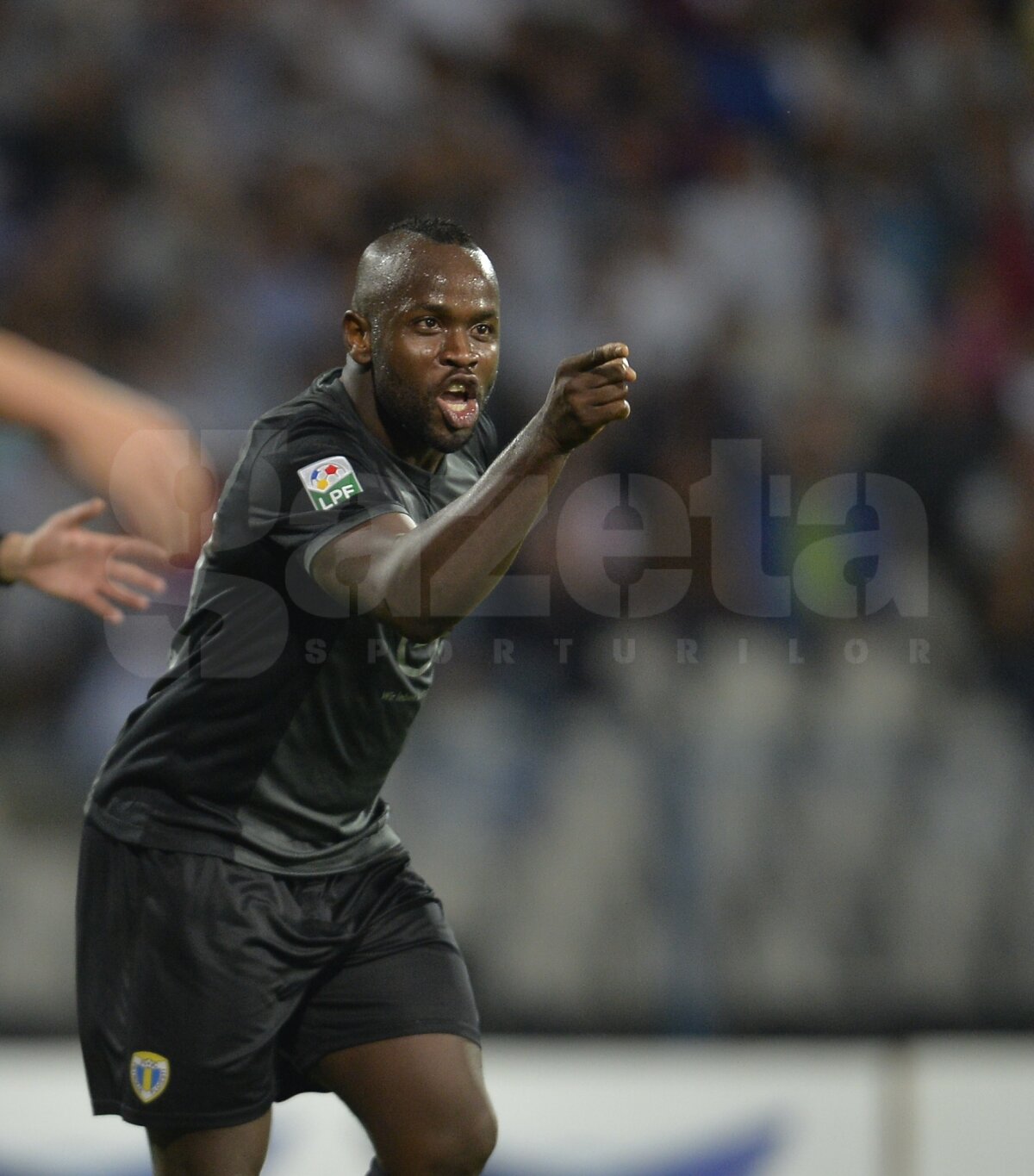 VIDEO şi FOTO CS U Craiova - Petrolul 0-2 » Ploieştenii urcă pe primul loc! Jerry Gane ar putea fi demis