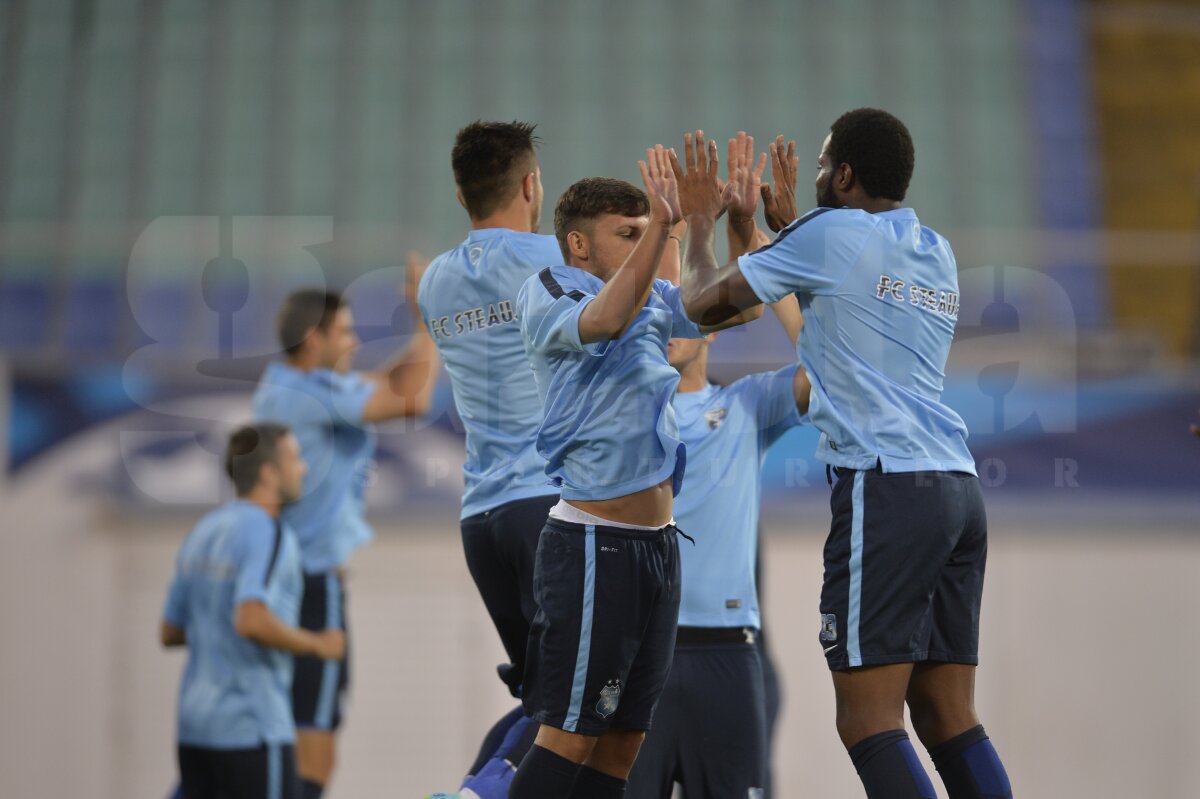 FOTO Atmosferă destinsă la antrenamentul Stelei » Arlauskis şi Tănase s-au antrenat normal