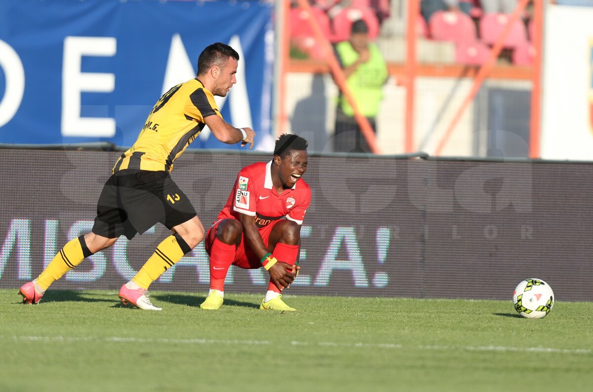 FOTO şi VIDEO Dinamo - FC Braşov 2-1 » Dinamo cîştigă după trei etape de secetă!