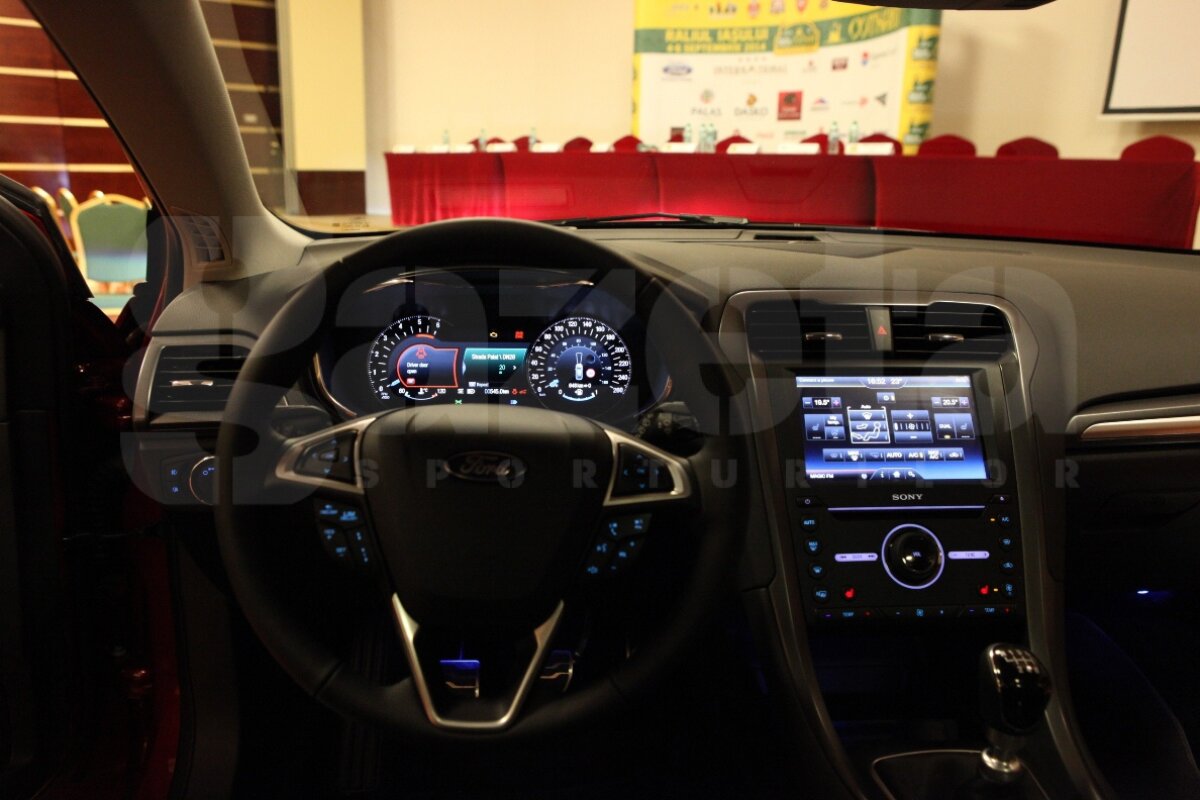 În sfîrşit, noul Mondeo! » Ford a lansat noul model la Iaşi: centuri de siguranţă cu airbag încorporat