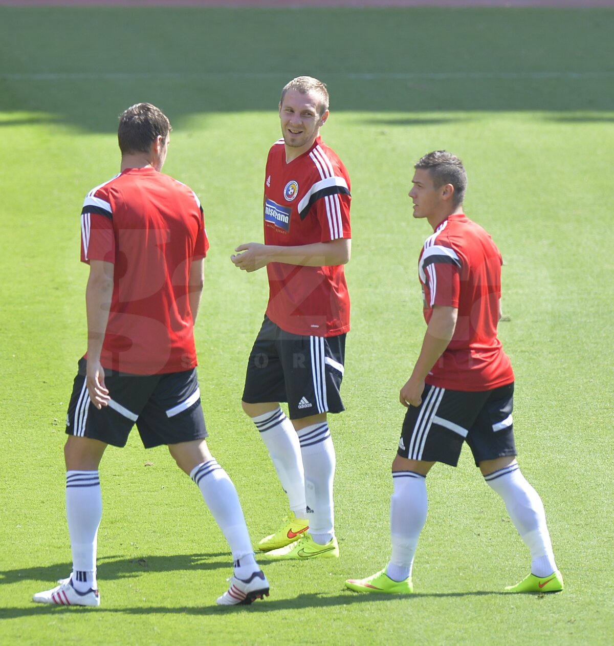 Victor Piţurcă a vorbit în faţa grecilor: "Avem două avantaje" » GALERIE FOTO Imagini de la antrenamentul de azi