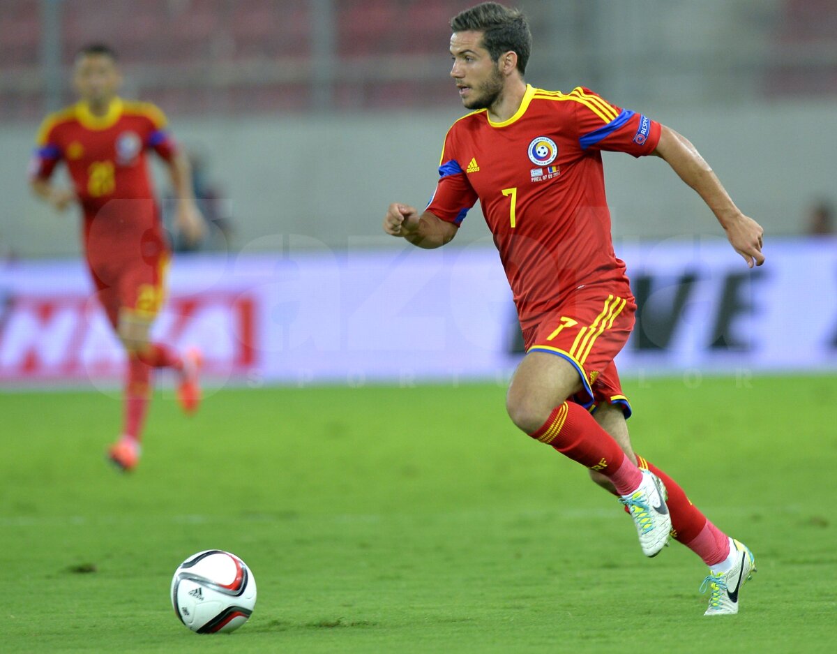 VIDEO şi FOTO Revanşa mult aşteptată a venit! România cîştigă în Grecia, 1-0, deşi a jucat aproape o repriză în 10 oameni