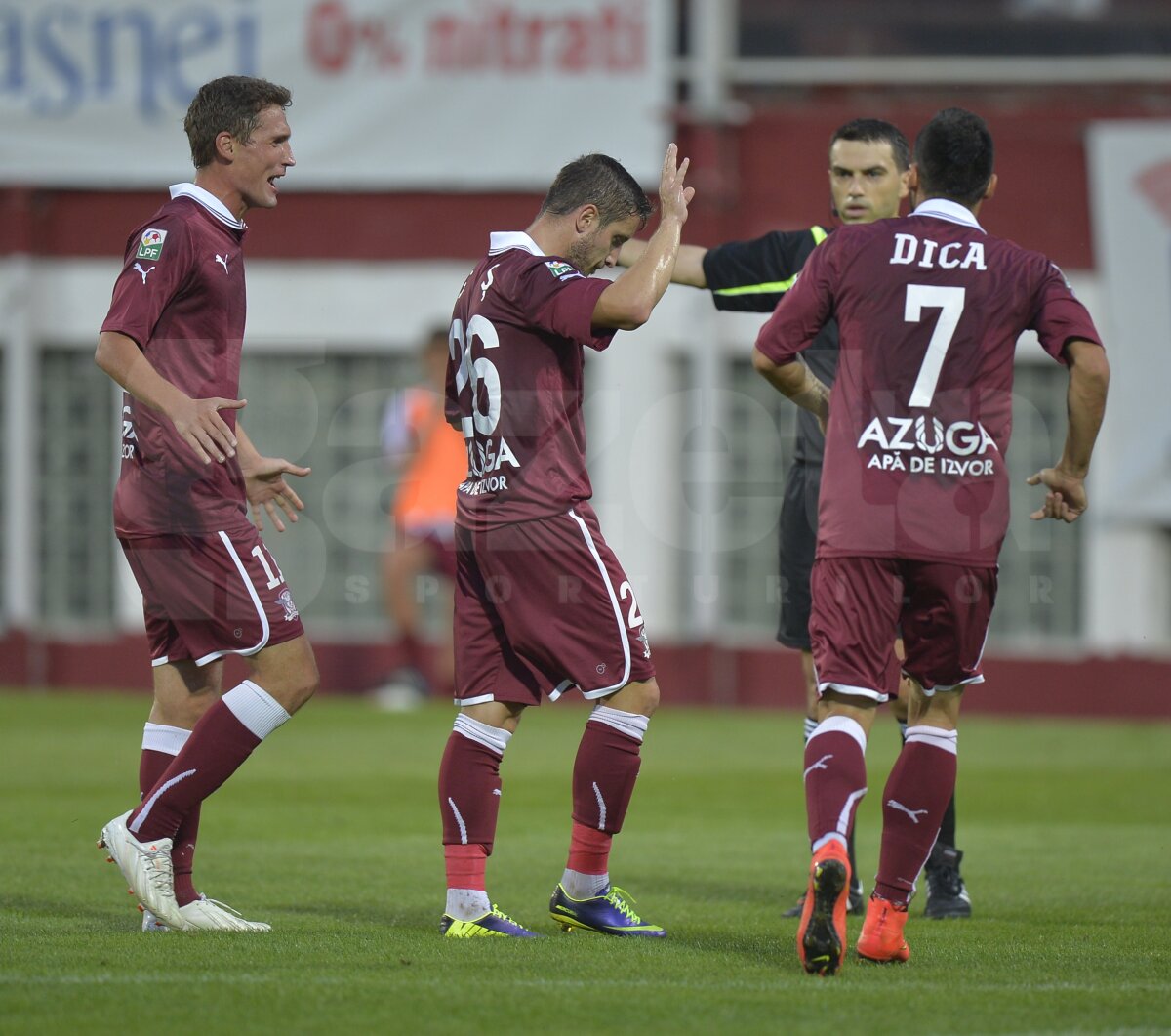 VIDEO şi FOTO Despărţire amînată » Florin Călin îi calmează pe suporteri cu un gol în prelungiri!
