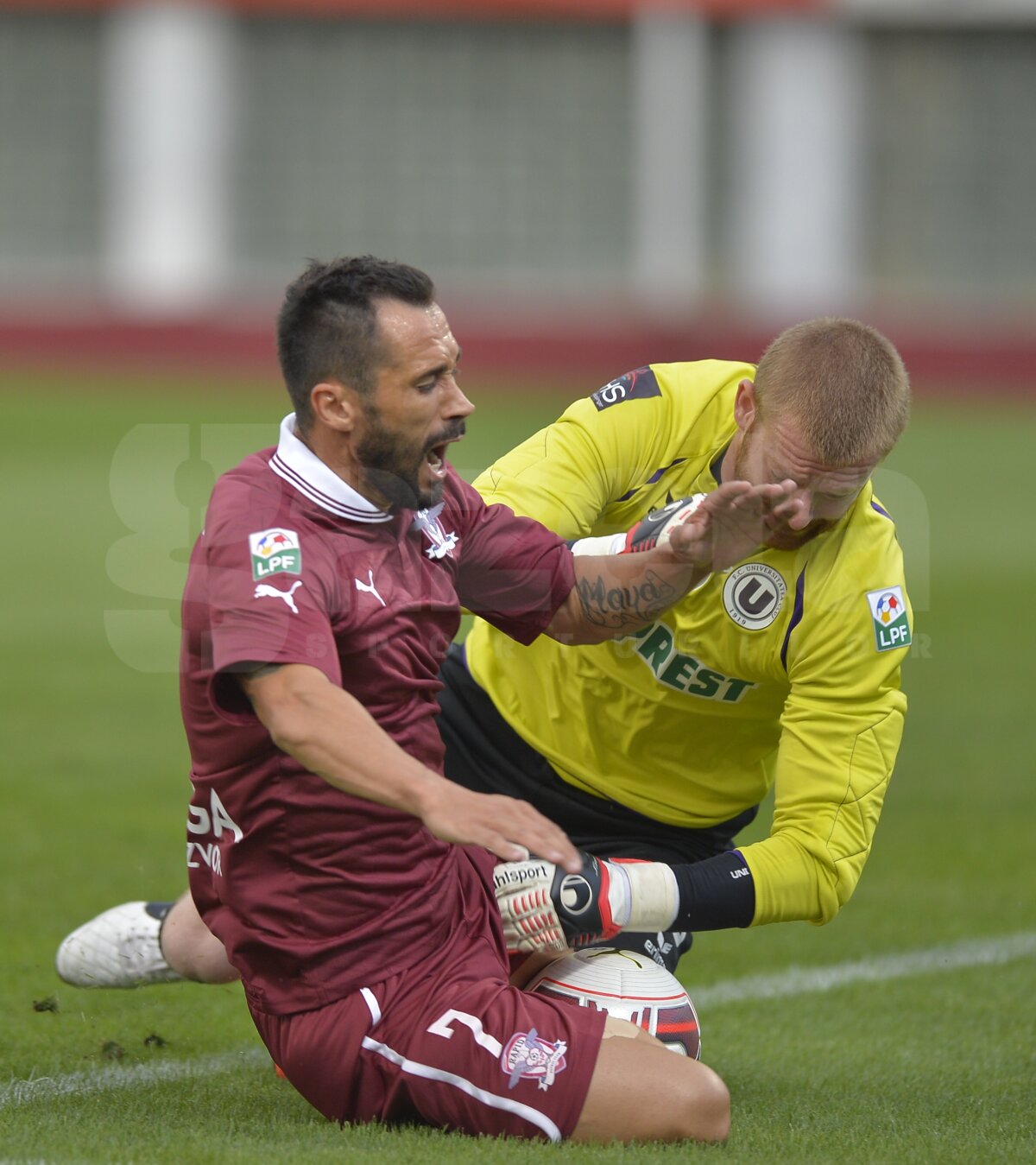 VIDEO şi FOTO Despărţire amînată » Florin Călin îi calmează pe suporteri cu un gol în prelungiri!