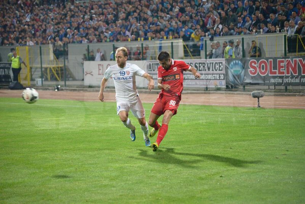 FOTO şi VIDEO Game over la Botoşani » Moldovenii termină invincibilitatea lui Dinamo după un meci spectaculos