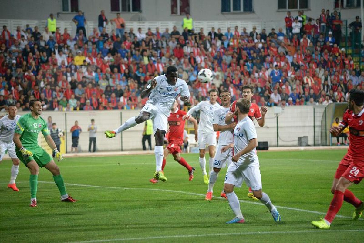 FOTO şi VIDEO Game over la Botoşani » Moldovenii termină invincibilitatea lui Dinamo după un meci spectaculos