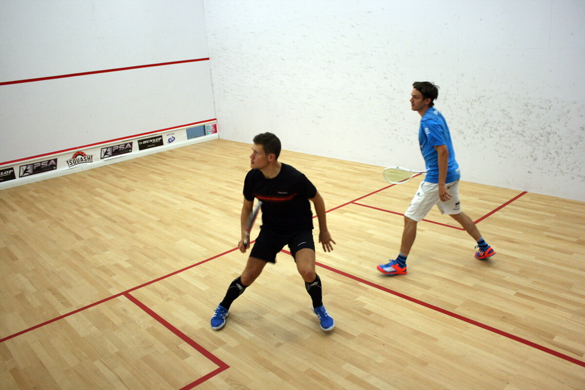 GALERIE FOTO Cei mai buni jucători de squash au fost desemnaţi în week-end la Bucureşti