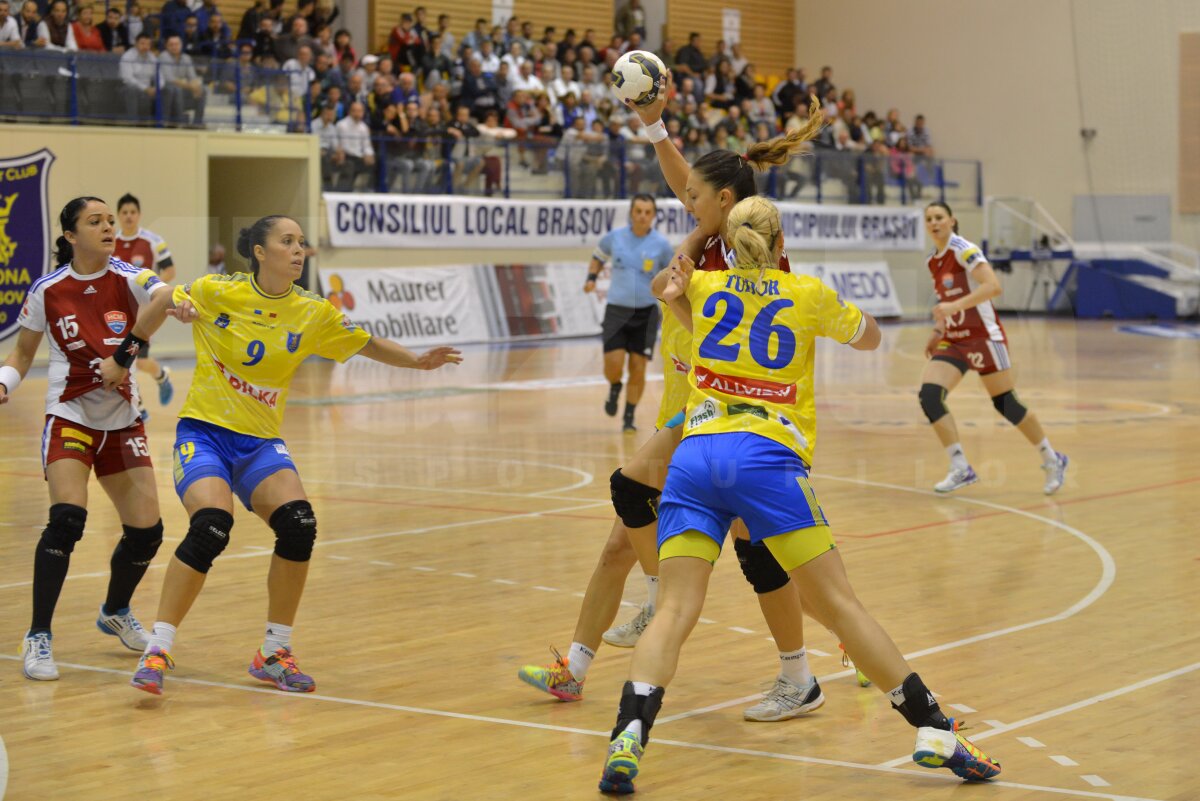 Braşov e naşa lor! Seria de 24 de victorii a fost întreruptă: campioana HCM Baia Mare a pierdut la un singur gol!