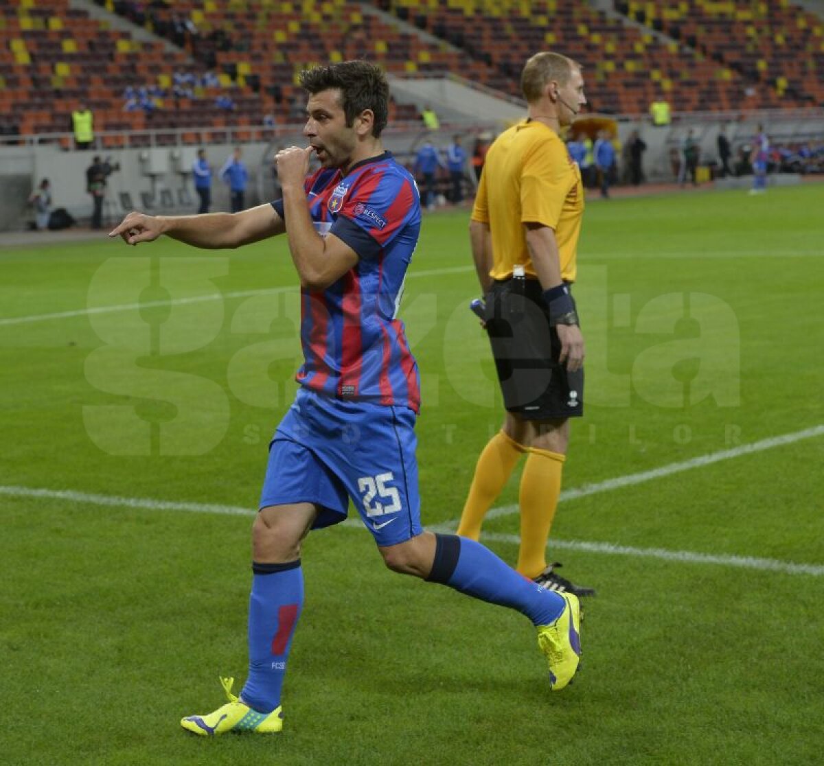 VIDEO+FOTO C-aşa-i în tenis » Dezolantă în prima repriză, Steaua a scăpat cu 0-0 la pauză, dar a umilit-o pe Aalborg pînă la final, 6-0!