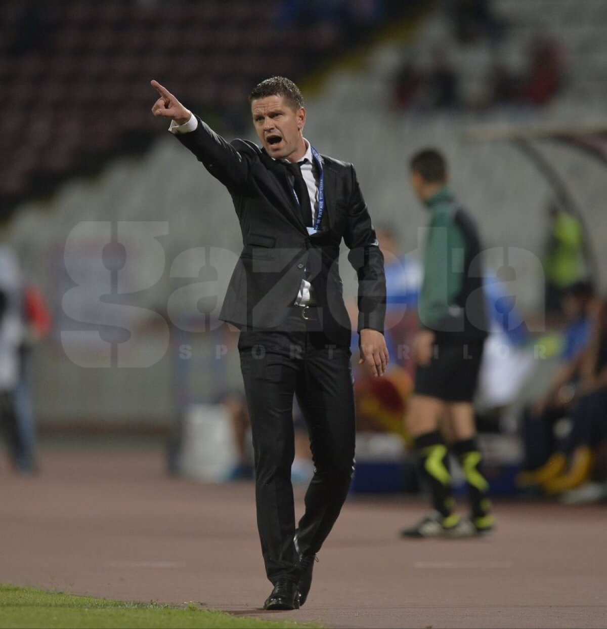 VIDEO A lovit din nou » Dinamo se impune în faţa Iaşiului, 1-0, graţie reuşitei lui Marius Alexe