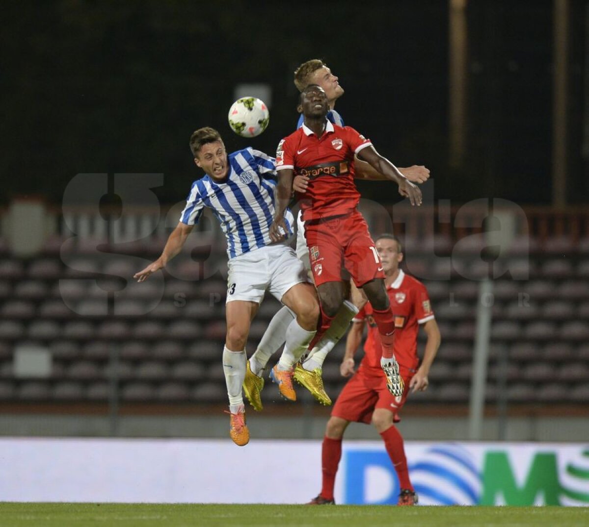 VIDEO A lovit din nou » Dinamo se impune în faţa Iaşiului, 1-0, graţie reuşitei lui Marius Alexe