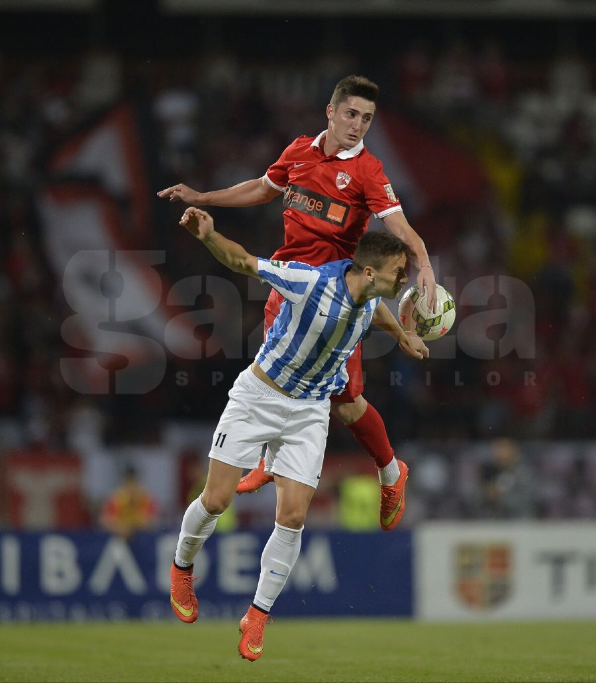 VIDEO A lovit din nou » Dinamo se impune în faţa Iaşiului, 1-0, graţie reuşitei lui Marius Alexe