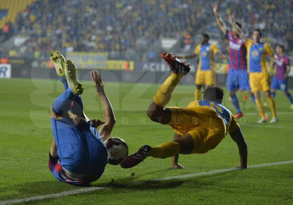 FOTO şi VIDEO Steaua învinge Petrolul cu 3-2, după un meci cu de toate! Roş-albaştrii rămîn lideri în Liga 1