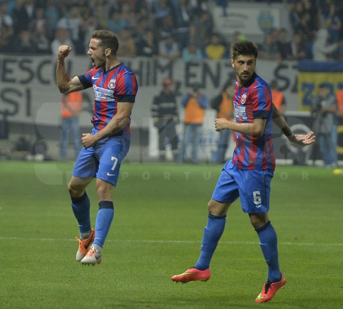 FOTO şi VIDEO Steaua învinge Petrolul cu 3-2, după un meci cu de toate! Roş-albaştrii rămîn lideri în Liga 1