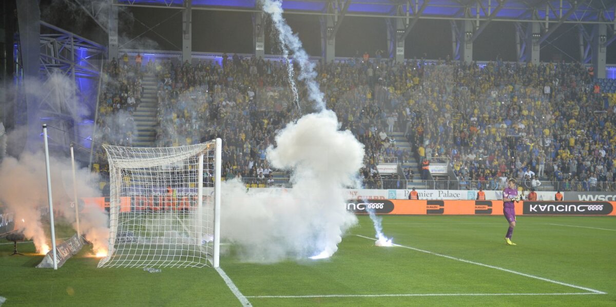 FOTO Belgrad? Nu, Ploieşti! » Atmosferă incendiară în tribune la Petrolul - Steaua