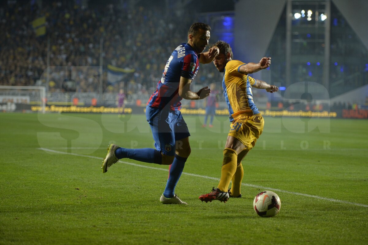 FOTO şi VIDEO Steaua învinge Petrolul cu 3-2, după un meci cu de toate! Roş-albaştrii rămîn lideri în Liga 1