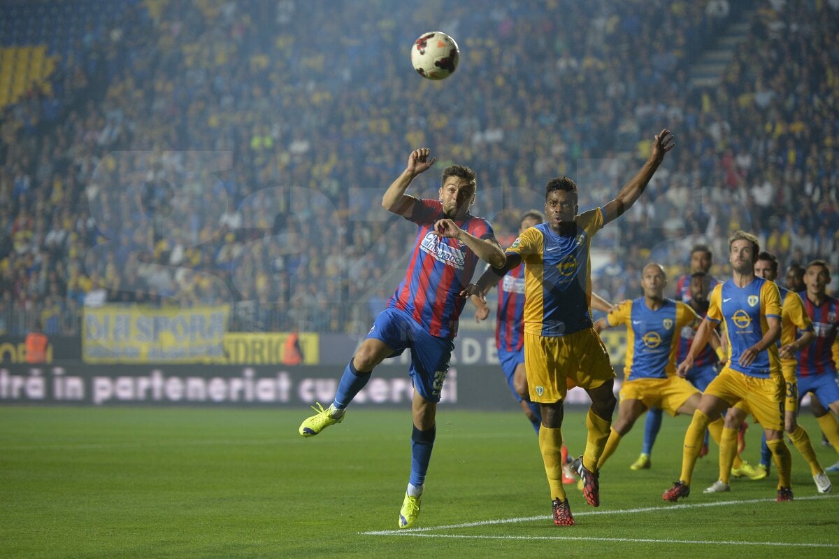 FOTO şi VIDEO Steaua învinge Petrolul cu 3-2, după un meci cu de toate! Roş-albaştrii rămîn lideri în Liga 1