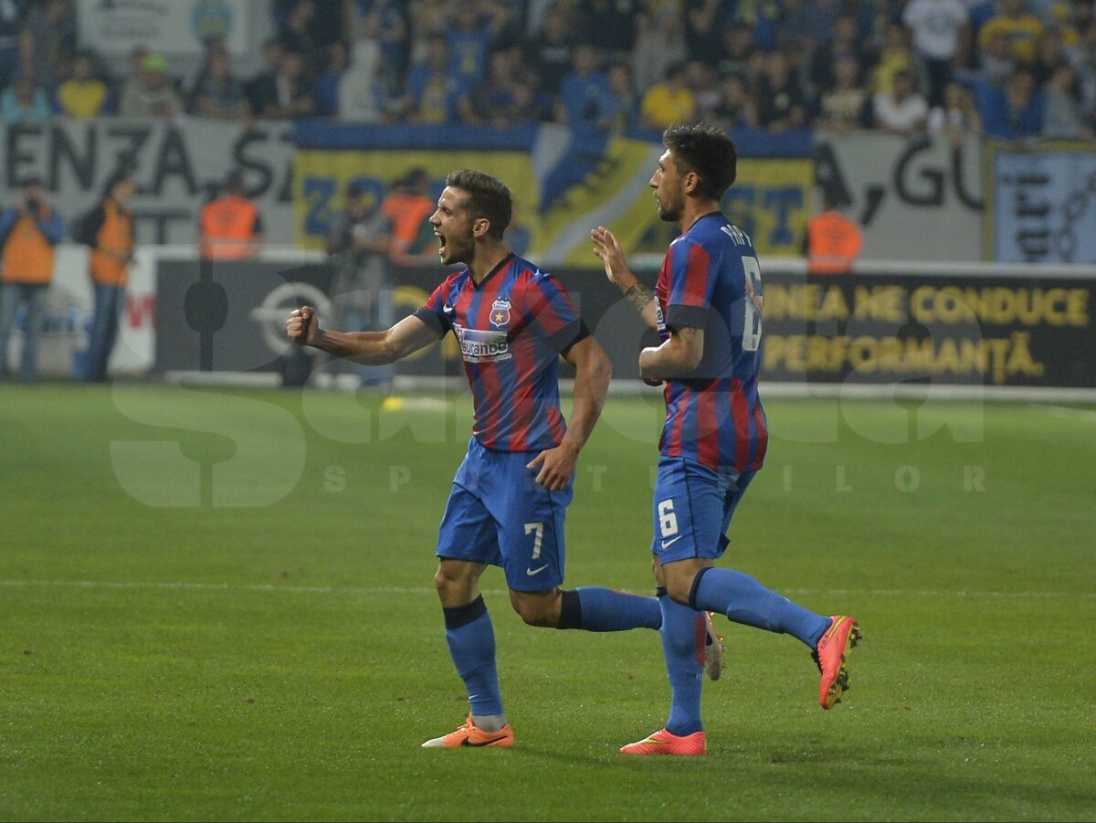 FOTO şi VIDEO Steaua învinge Petrolul cu 3-2, după un meci cu de toate! Roş-albaştrii rămîn lideri în Liga 1