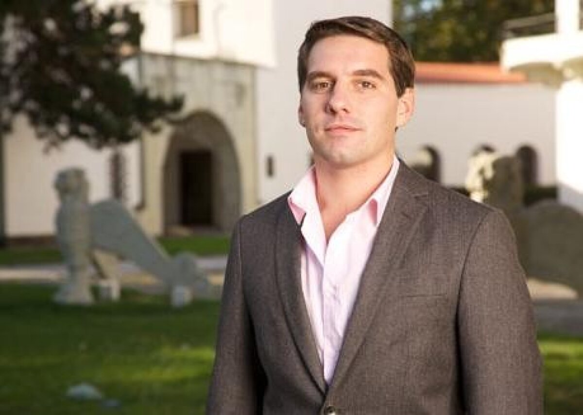 Principele Nicolae al României nu se sfieşte să facă sport cot la cot cu oamenii de rînd: "Am fost căpitanul echipei de rugby"