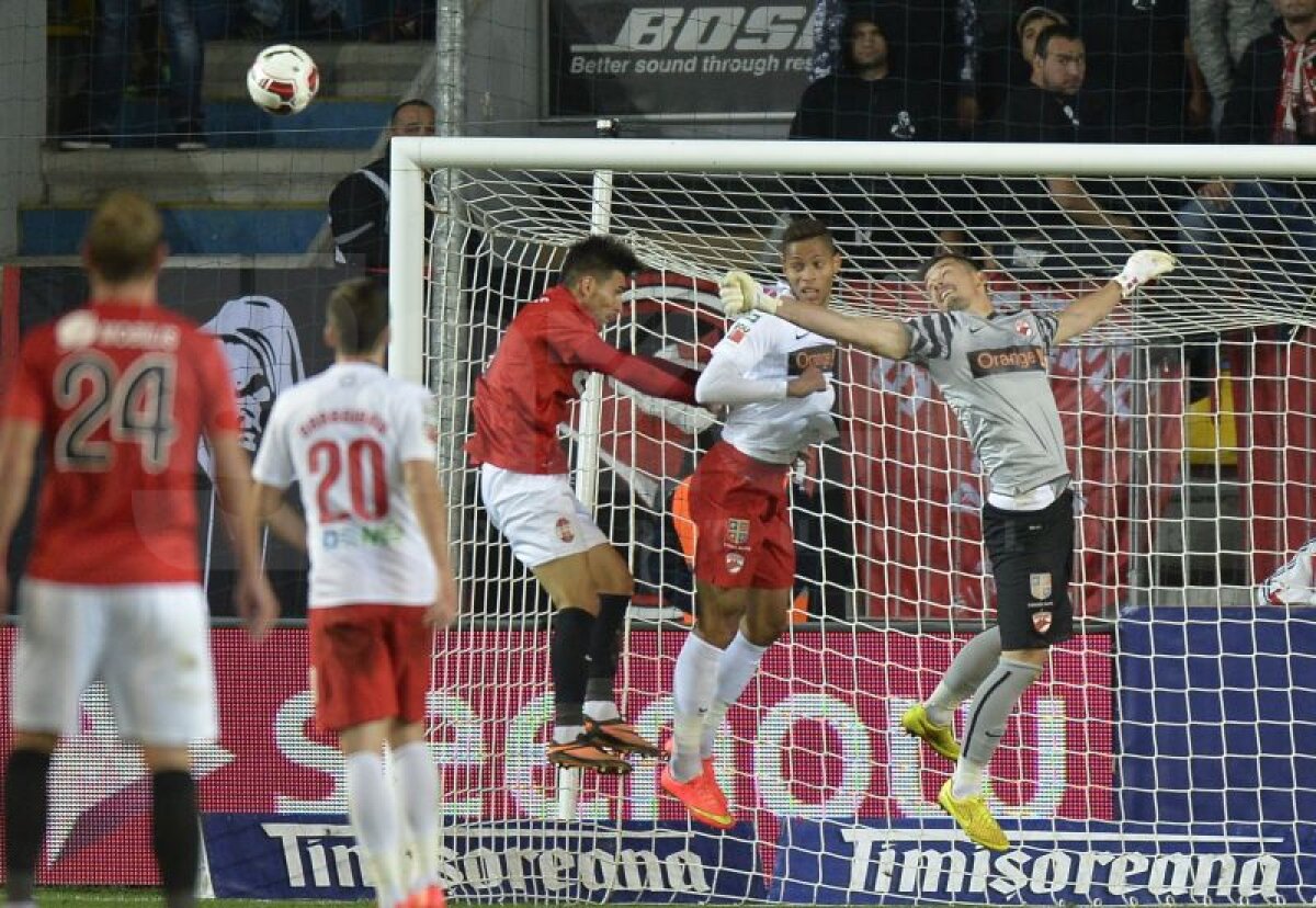 FOTO Nebunie pe ”Ilie Oană” » Fortuna Cîmpina a sperat 91 de minute la o minune, dar a fost spulberată de Dinamo în prelungiri