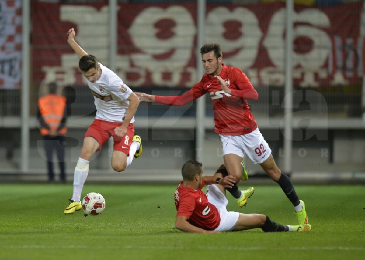 FOTO Nebunie pe ”Ilie Oană” » Fortuna Cîmpina a sperat 91 de minute la o minune, dar a fost spulberată de Dinamo în prelungiri